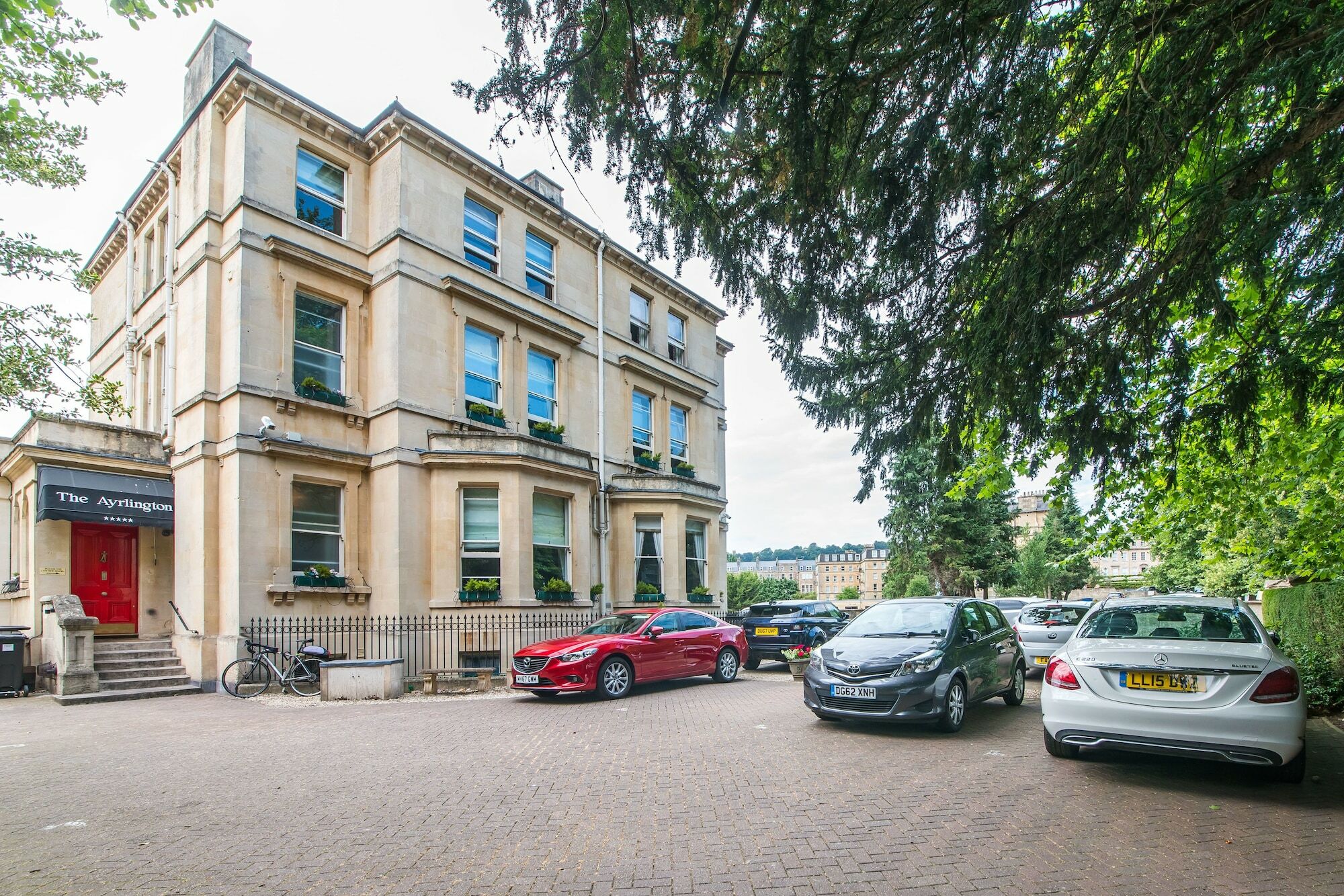 Guest house The Ayrlington 5*