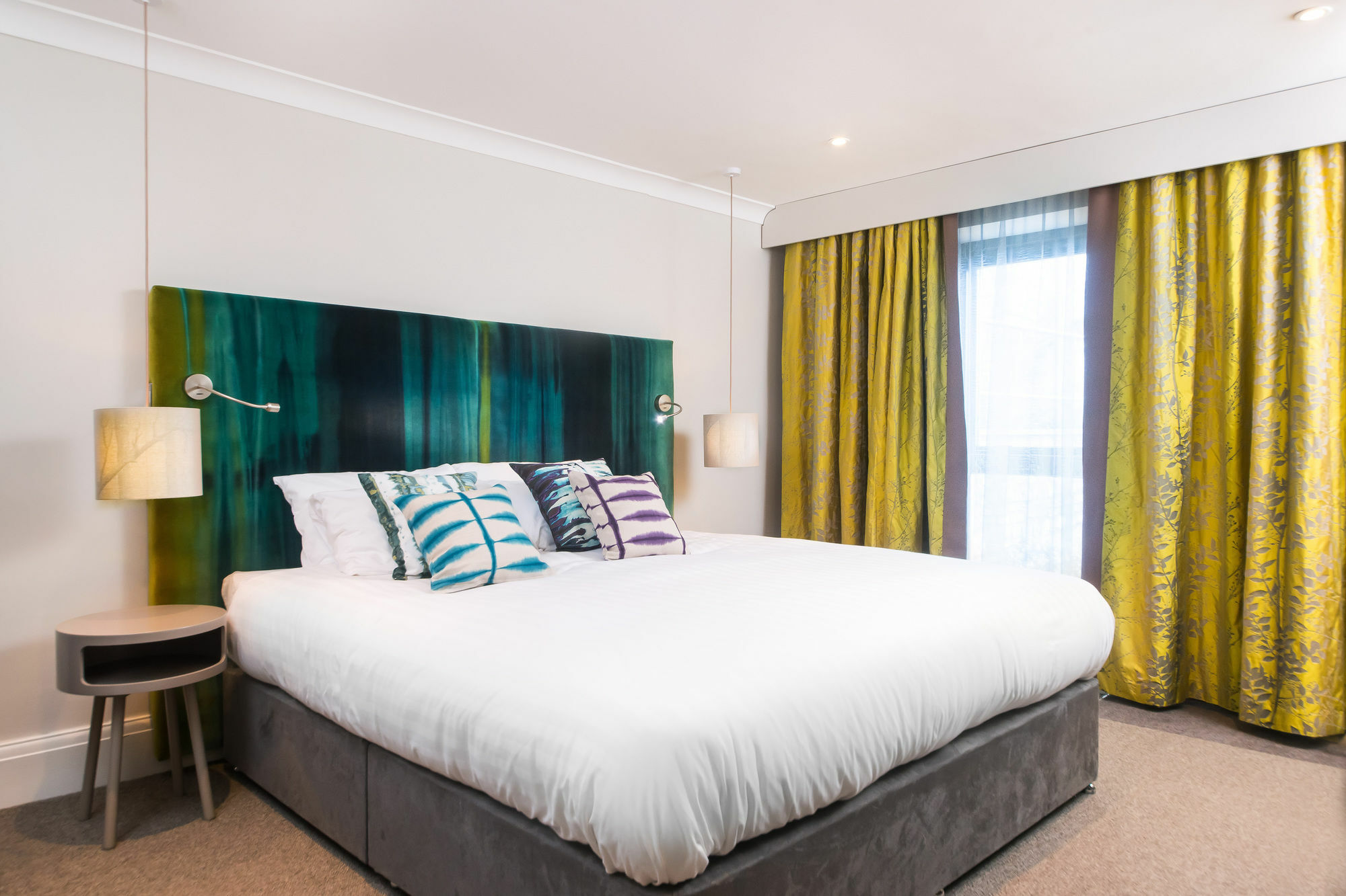 Combe Grove Hotel