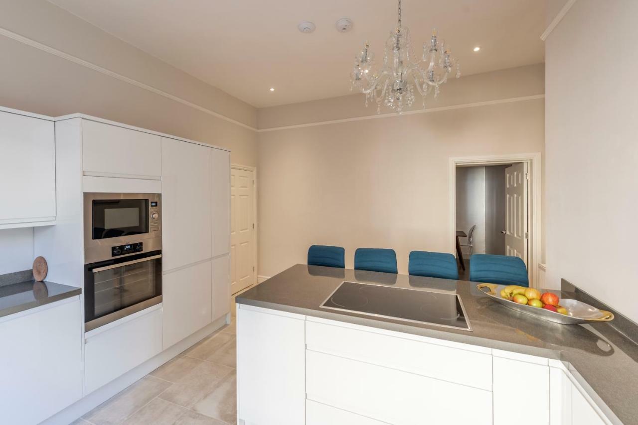 Chatham House - Central Townhouse *