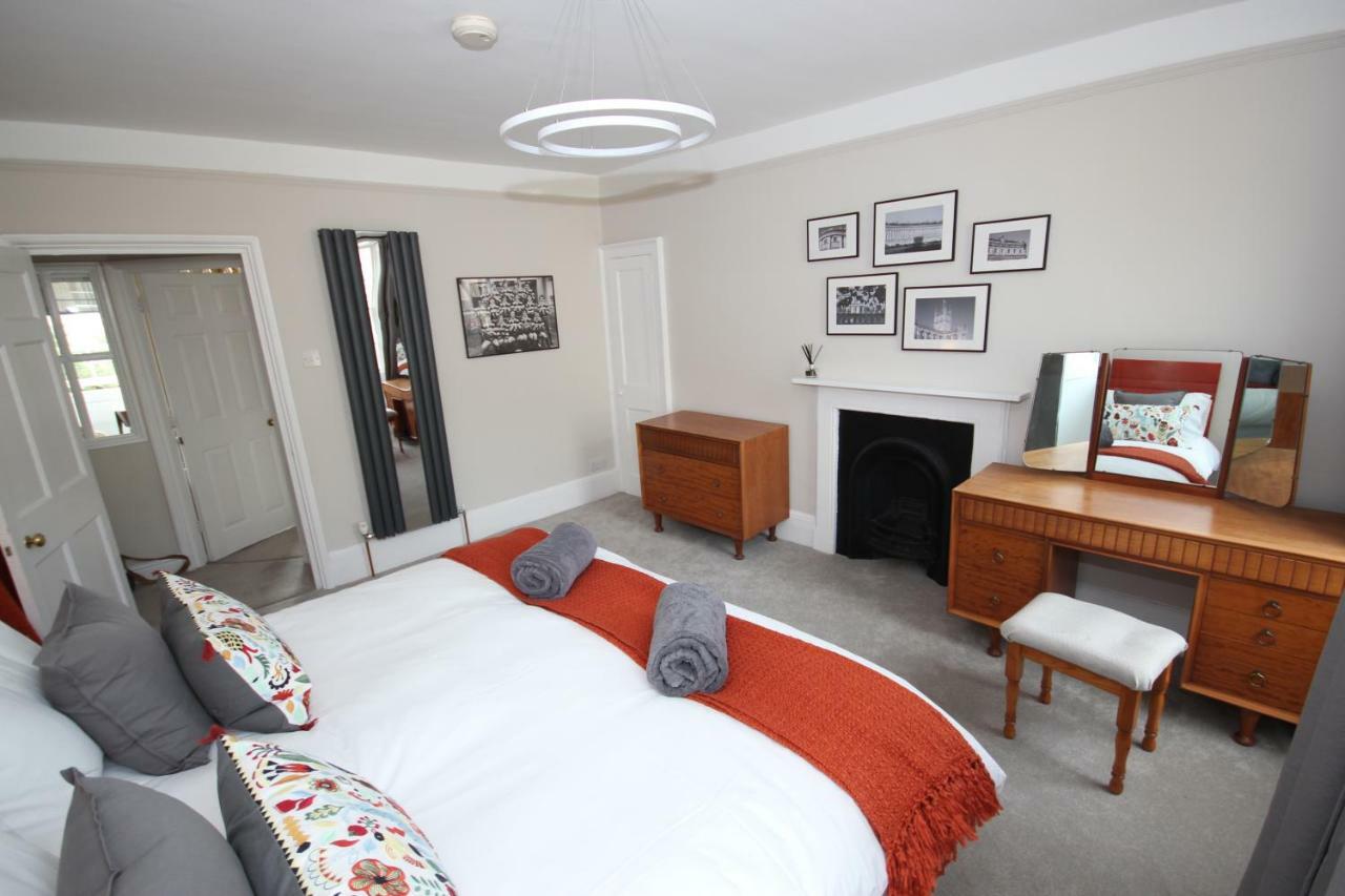 Abbey View Apartment