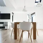 Spectacular 3 Bed Riverside Modern Central Bath Home