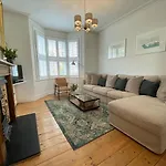 Pass The Keys Beautiful 3 Bedroom House With Great Views Of Bath