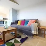 Pass The Keys Stunning Location Close To City Centre