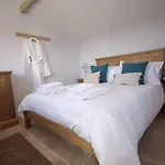 Pass The Keys Stunning Location Close To City Centre