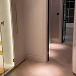 Luxury Georgian Apartment - 5 Minute Walk To Spa
