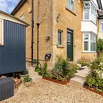 Shepherd\'S Hut, Bath
