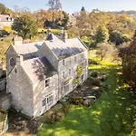 Georgian House With Garden Views & Tennis Court