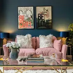 Heavenly Hideaway - Central Apt