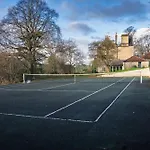 Georgian House With Garden Views & Tennis Court