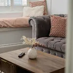 Luxury Home With Terrace In Central Bath Sleeps 10