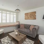 Luxury Home With Terrace In Central Bath Sleeps 10