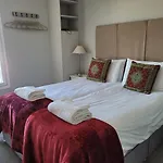 Park View Two-Bedroom Apartment