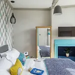 Dream Stays Bath - Beau Street