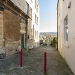 London Street
