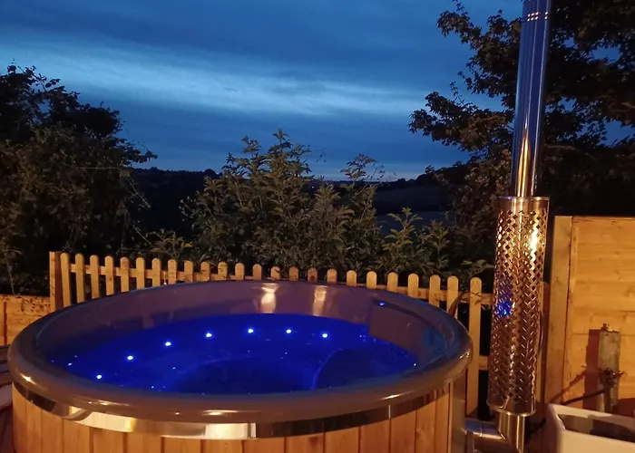 Norwell View Farm Glamping With Hot Tubs