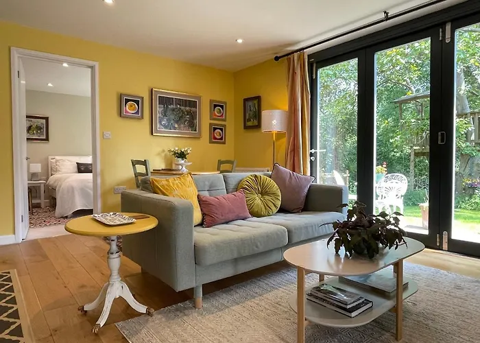 Garden Hideaway, Self-Contained, Edge Of Bath