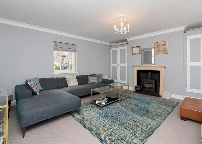 Pass The Keys Stunning 2 Bed Townhouse In City Centre