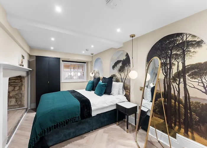 5 Star Lux Abode In Central Bath - Games Room