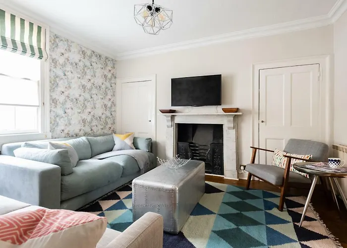 The Georgian Greenhouse - Delightful 4Bdr House