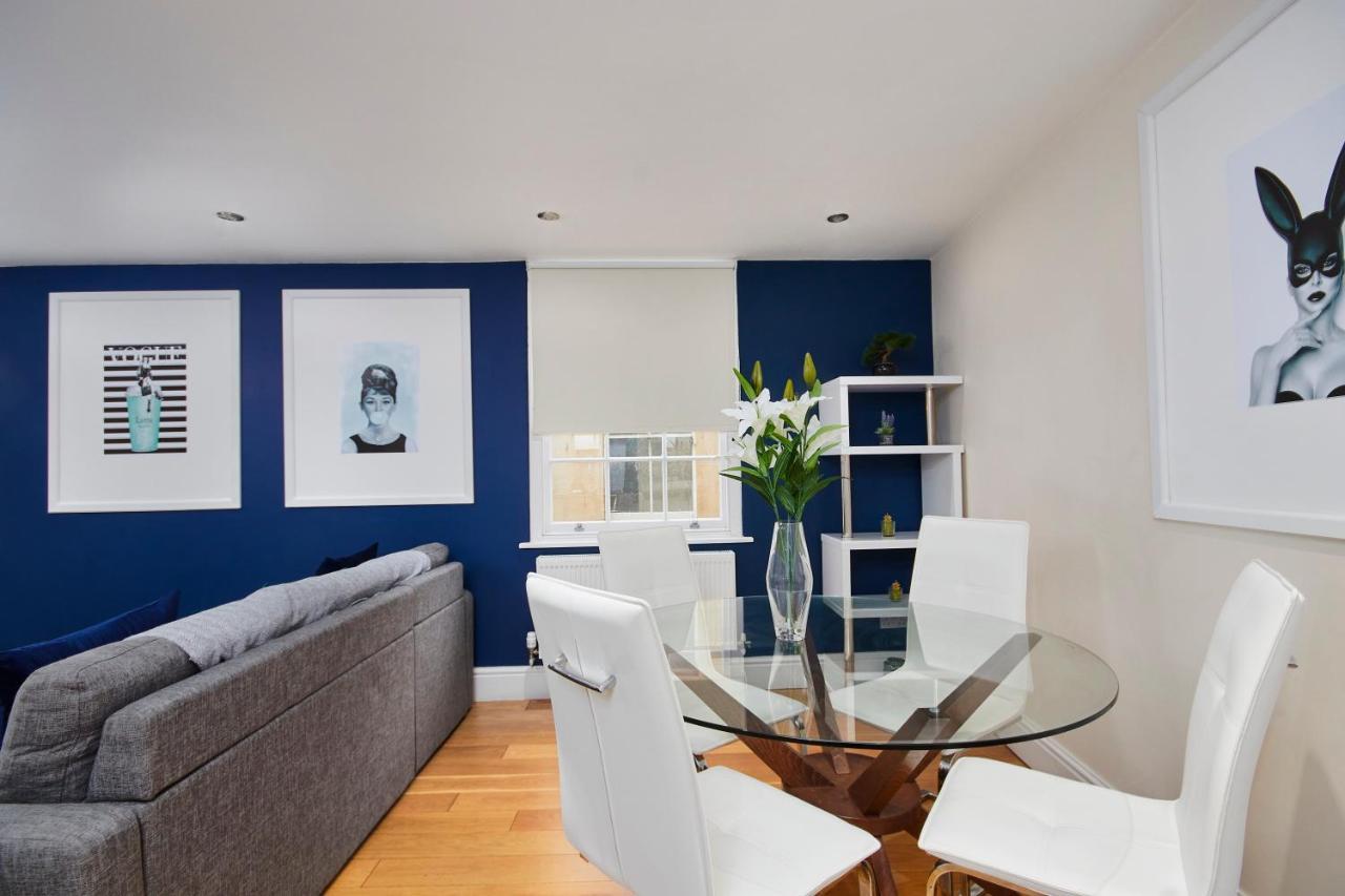 Striking Monroe Suite!