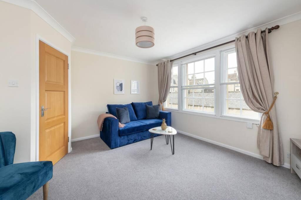 Apartment Centre Retreat- 2 Minutes From Royal Crescent Bath