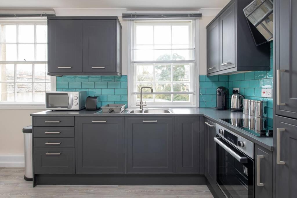 Apartment Centre Retreat- 2 Minutes From Royal Crescent Bath