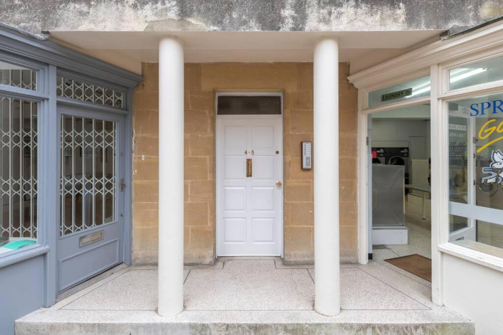 Apartment Centre Retreat- 2 Minutes From Royal Crescent Bath