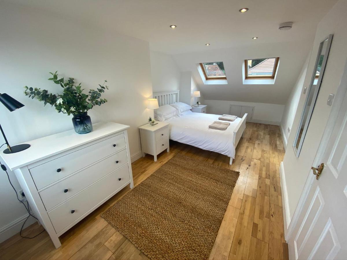 Pass The Keys Beautiful 3 Bedroom House With Great Views Of *