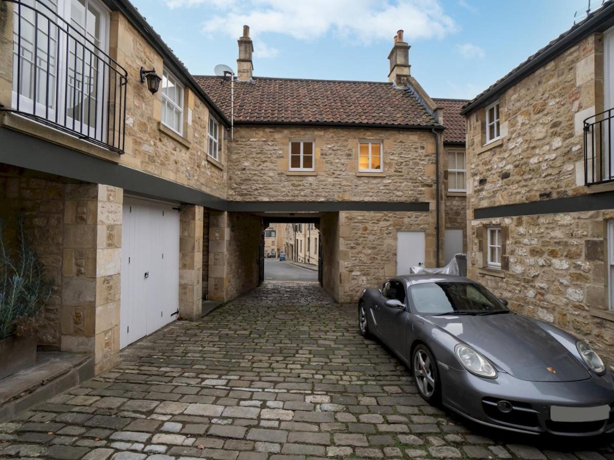 Pass The Keys Stunning 2 Bed With On Premises Parking * Bath