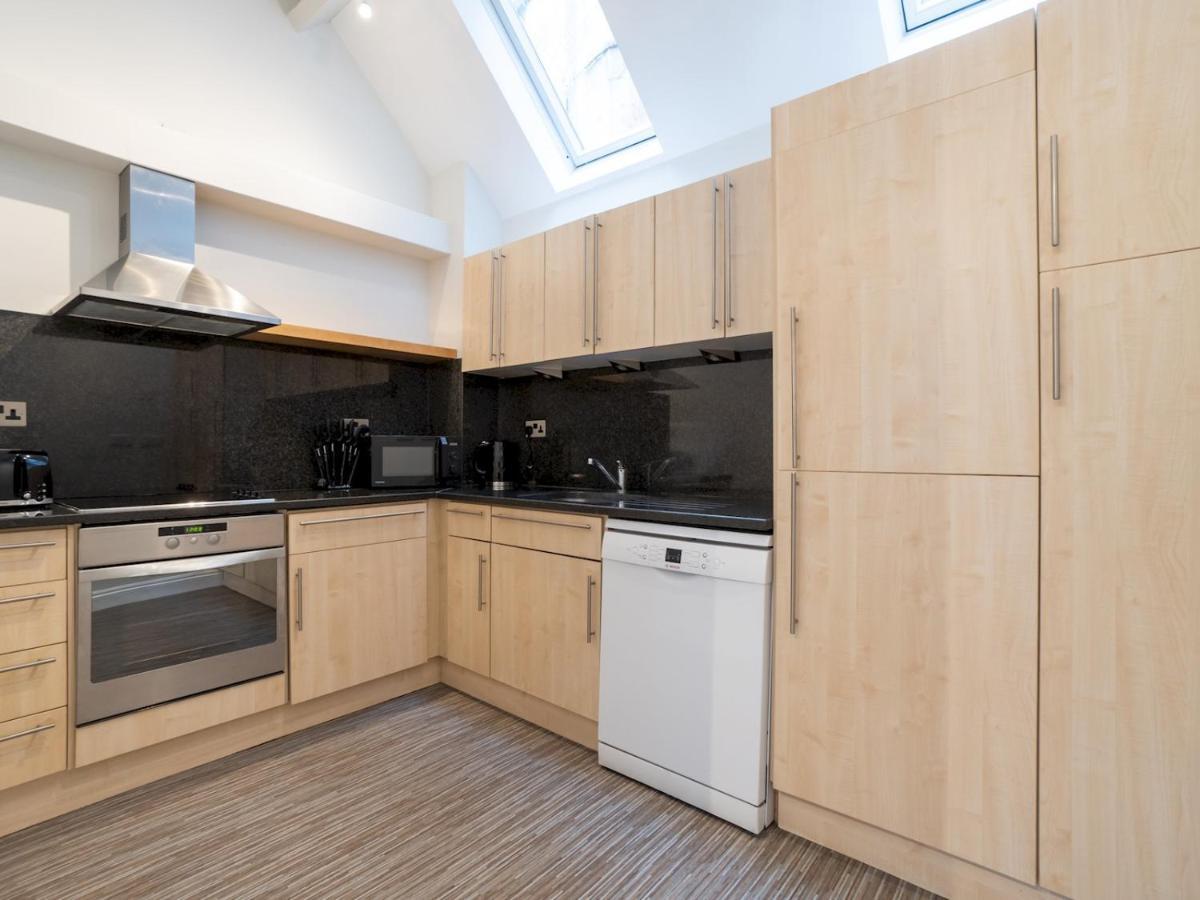 Pass The Keys Stunning 2 Bed With On Premises Parking * Bath