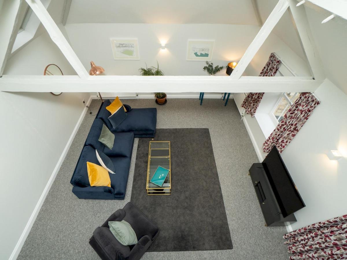 Pass The Keys Stunning 2 Bed With On Premises Parking Bath
