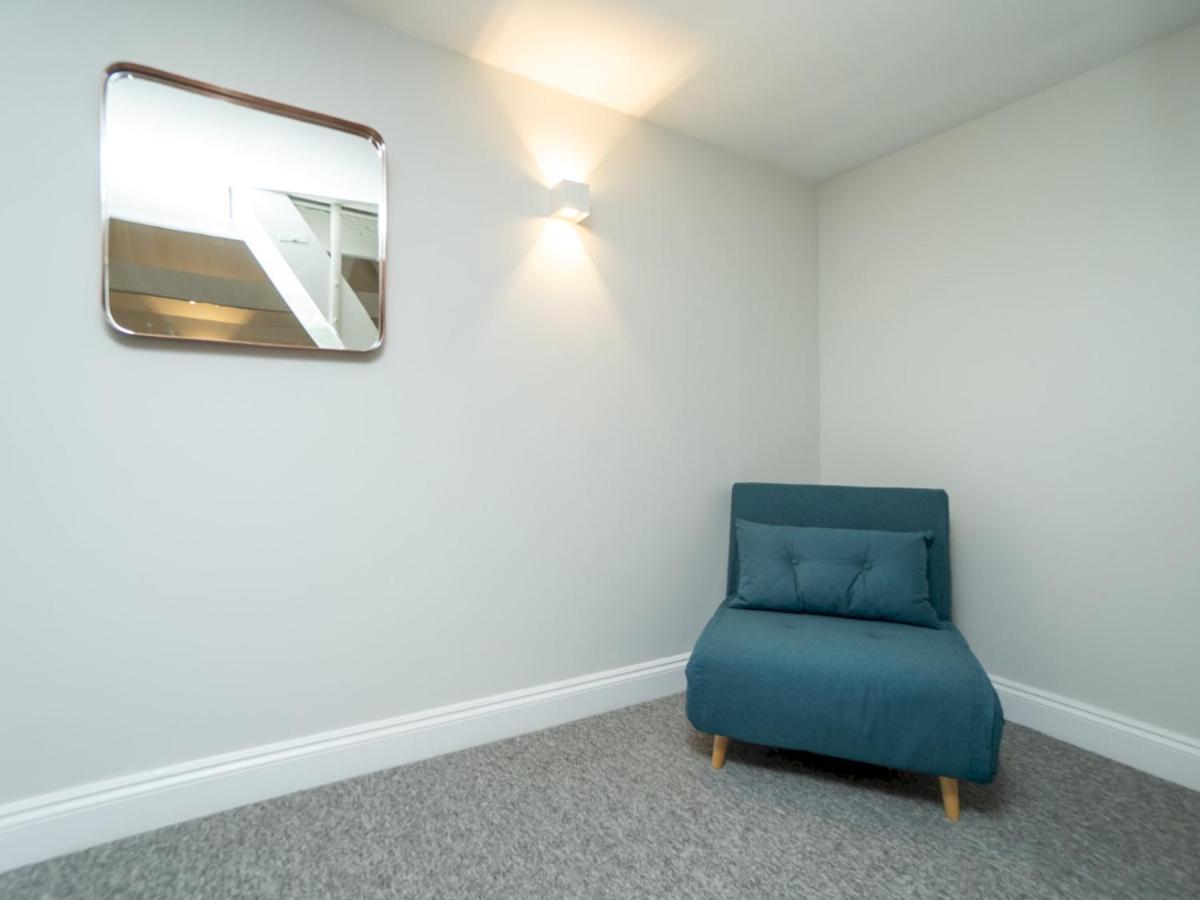 Pass The Keys Stunning 2 Bed With On Premises Parking Bath