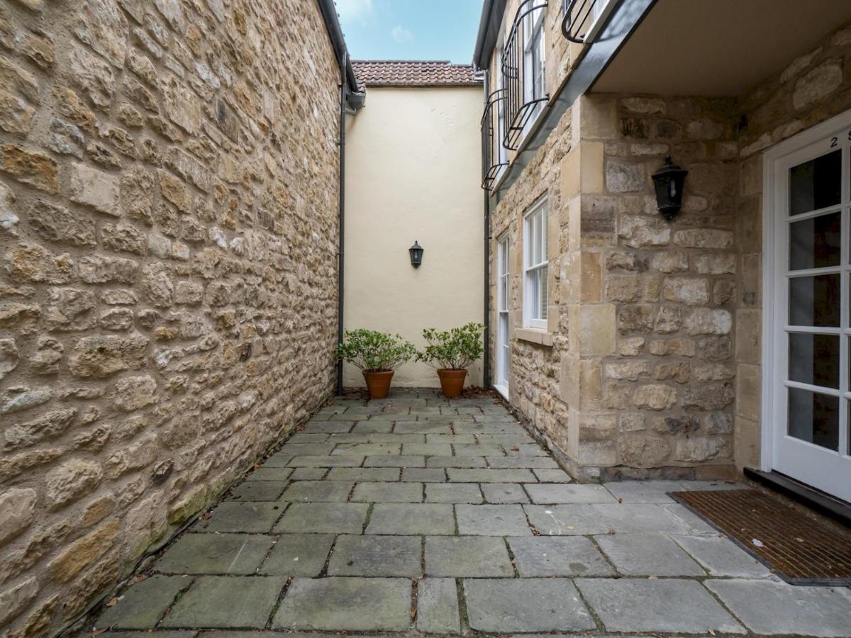 Pass The Keys Stunning 2 Bed With On Premises Parking *
