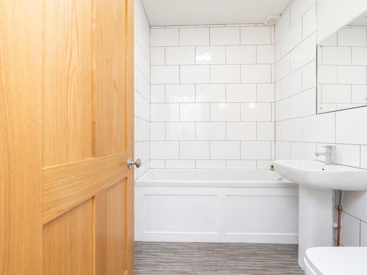 Pass The Keys Stunning 2 Bed With On Premises Parking