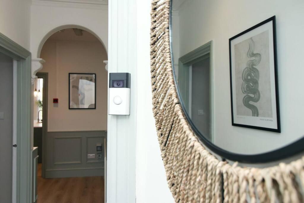Station Road By Mia Living Stunning Modern 4 Bedroom House Free Onstreet Parking *