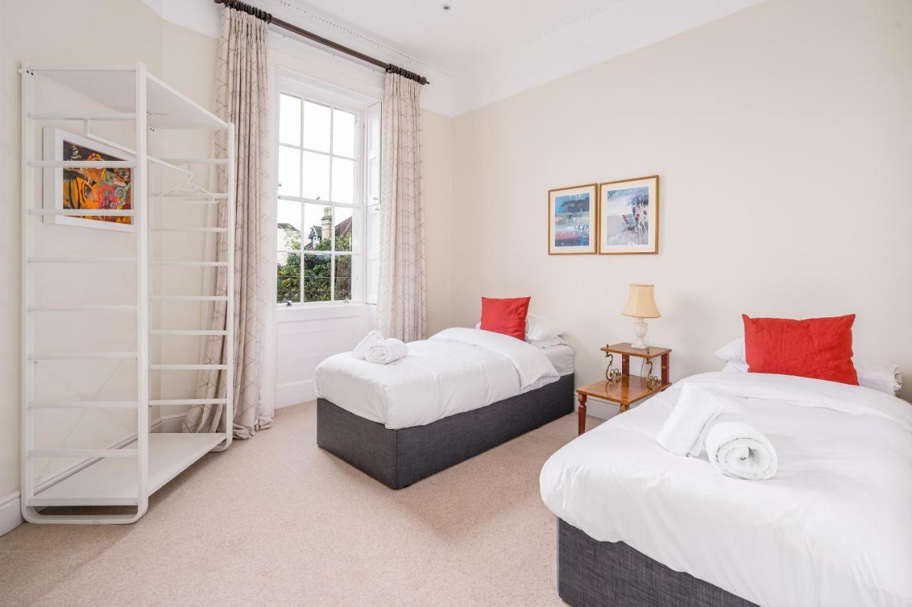 Apartment No 1 Camden Crescent *