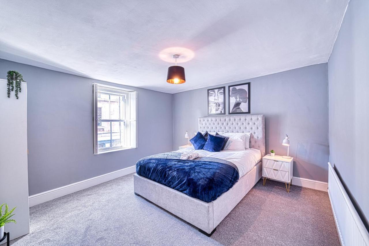 Apartment The Stylish Gem Of - Football Table - Sleeps 10