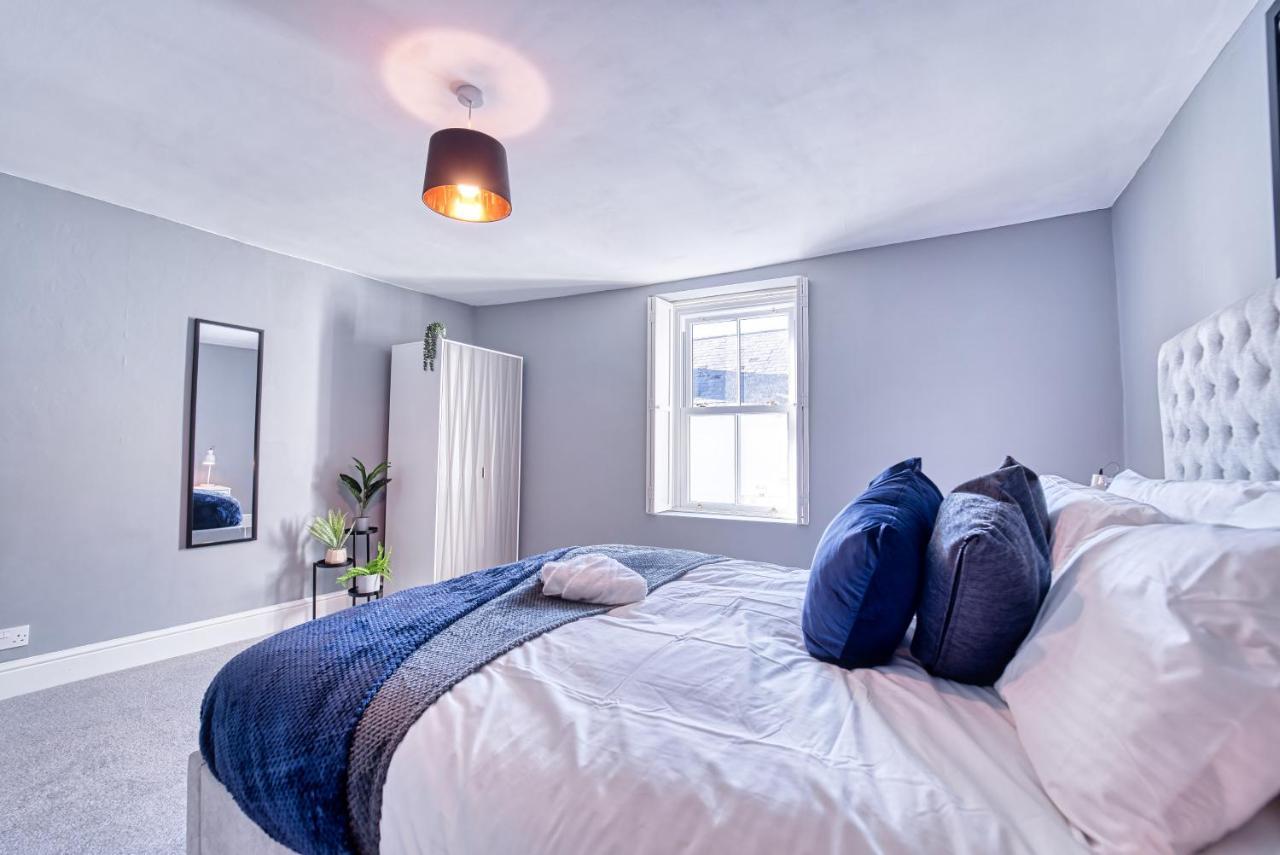 Apartment The Stylish Gem Of - Football Table - Sleeps 10 *