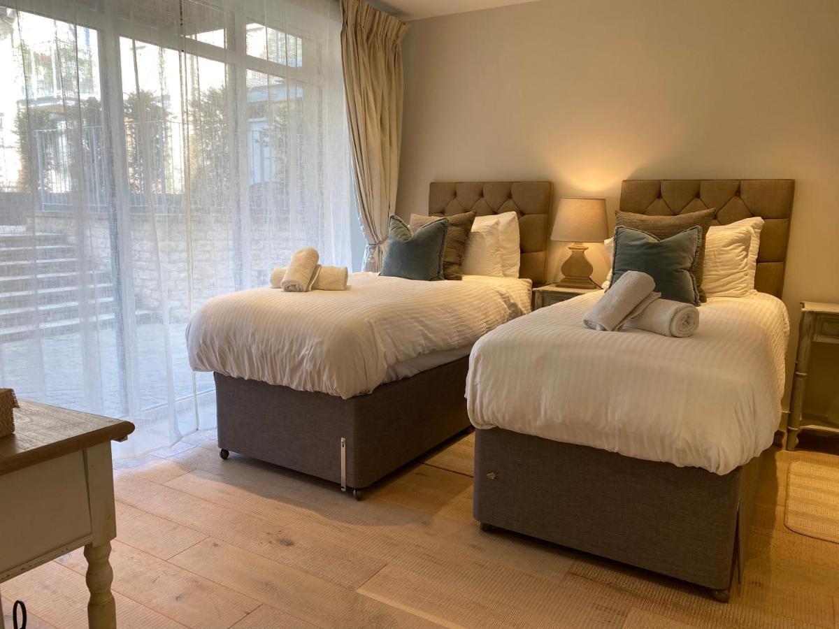 Walcot Yard With Parking, Keys Apartment