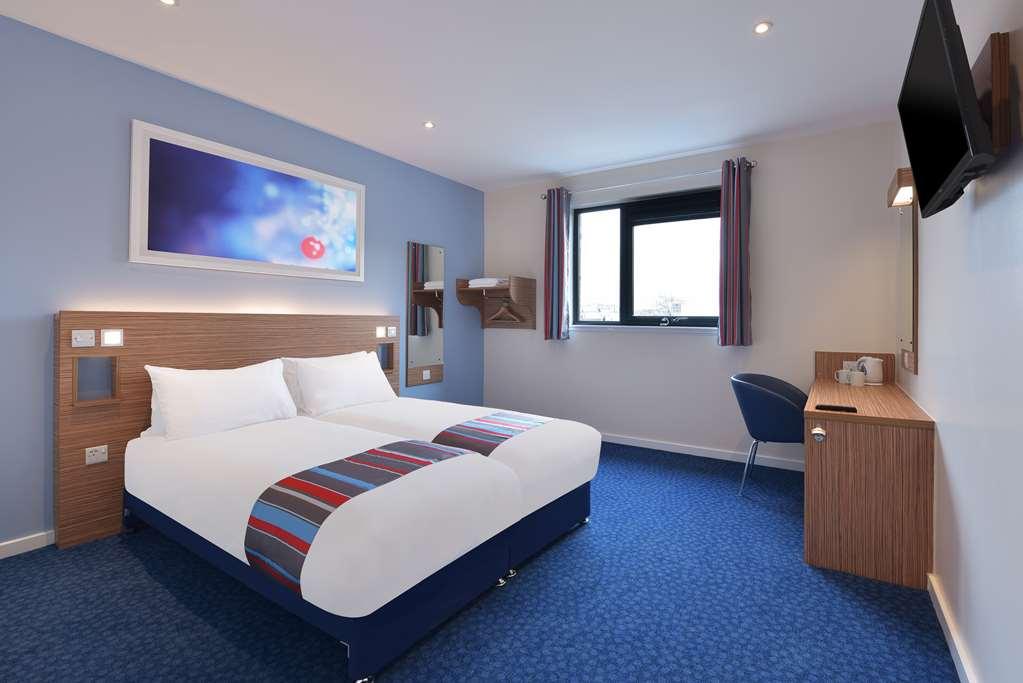 Travelodge Waterside 2* Bath