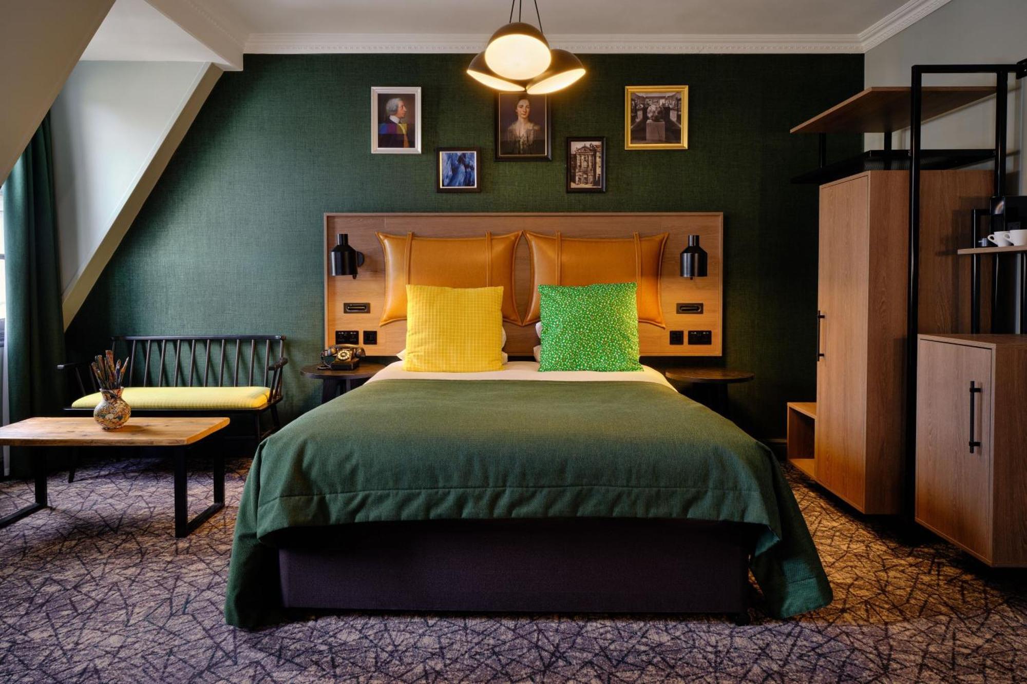 Hotel Abbey Bath, A Tribute Portfolio