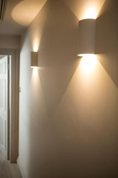 Artizan's Nest - Central, Scandi Style Bath