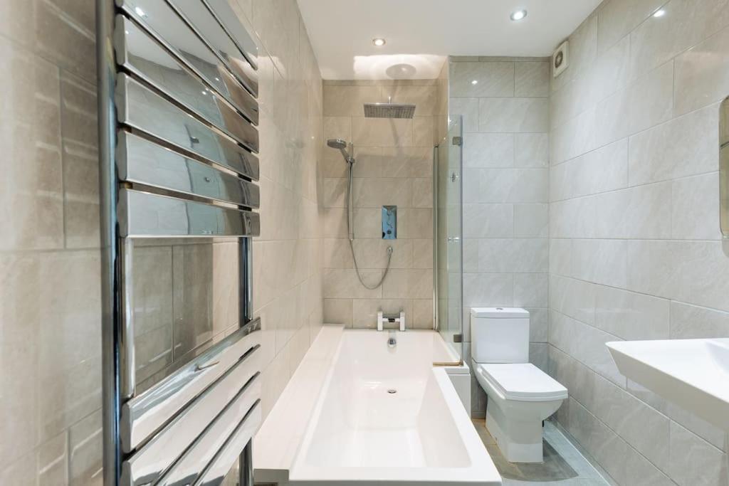 Apartment Stylish Period Maisonette Flat In Centre Of Bath
