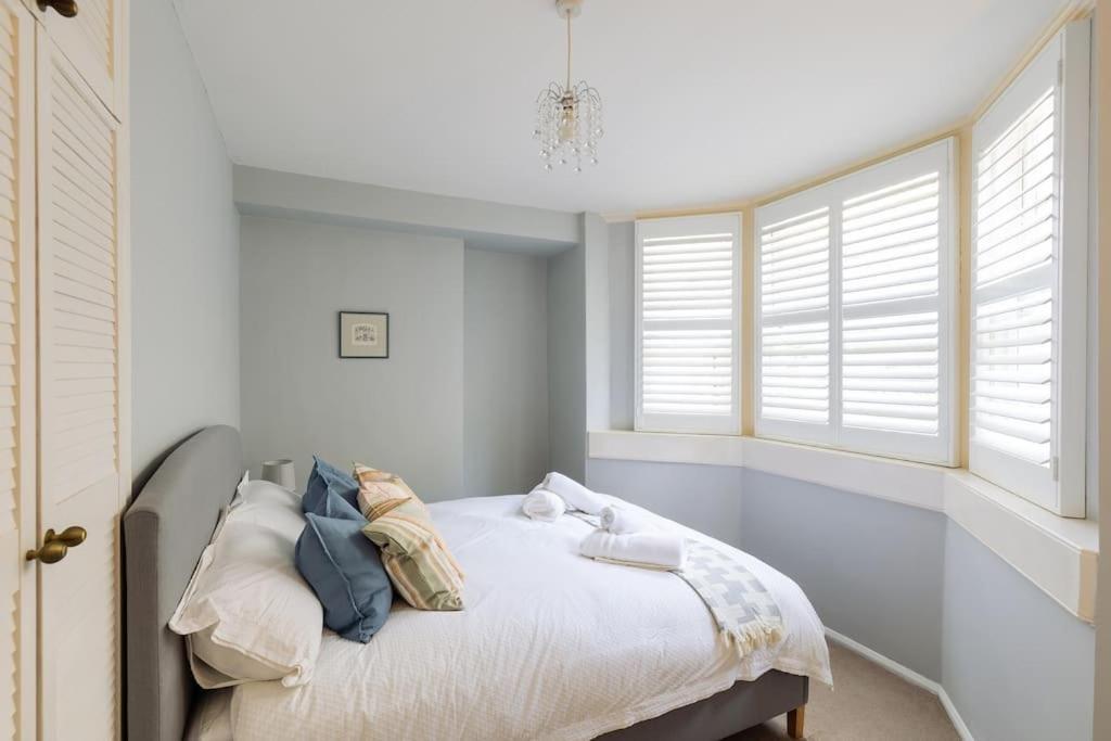 Apartment Stylish Period Maisonette Flat In Centre Of *