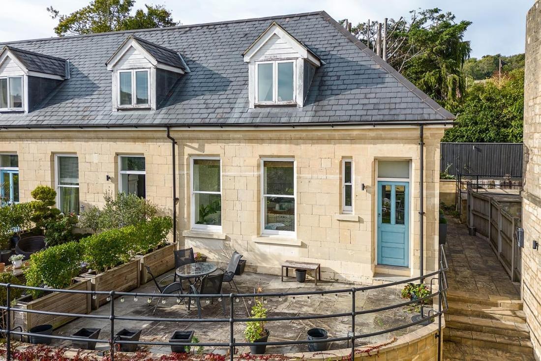 Spacious 2 Bedroom House With Stunning Views