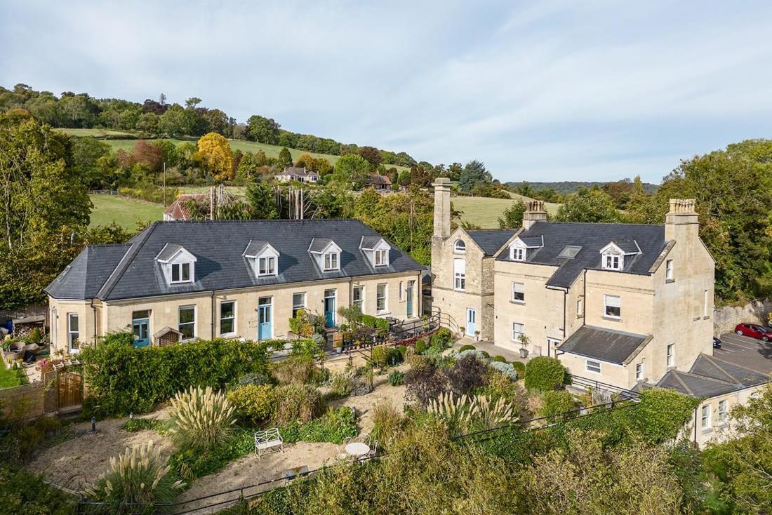 Spacious 2 Bedroom House With Stunning Views