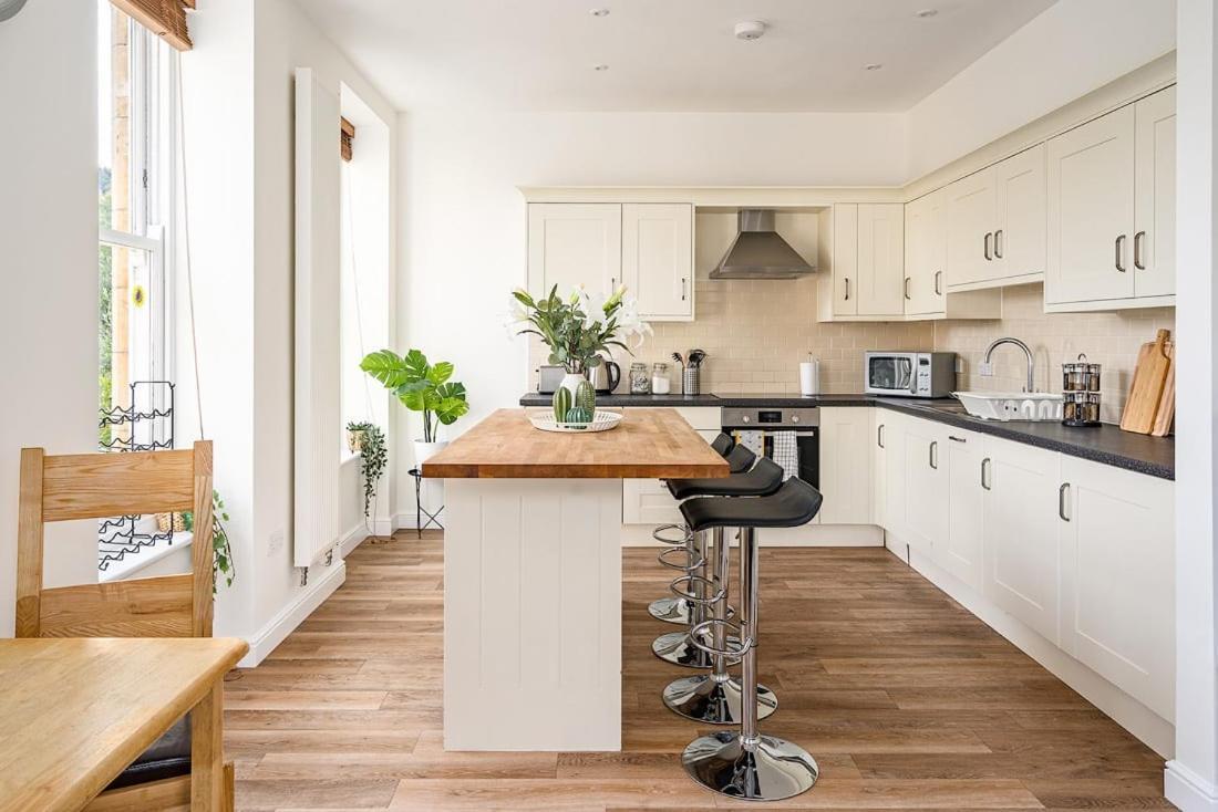 Spacious 2 Bedroom House With Stunning Views Holiday home *