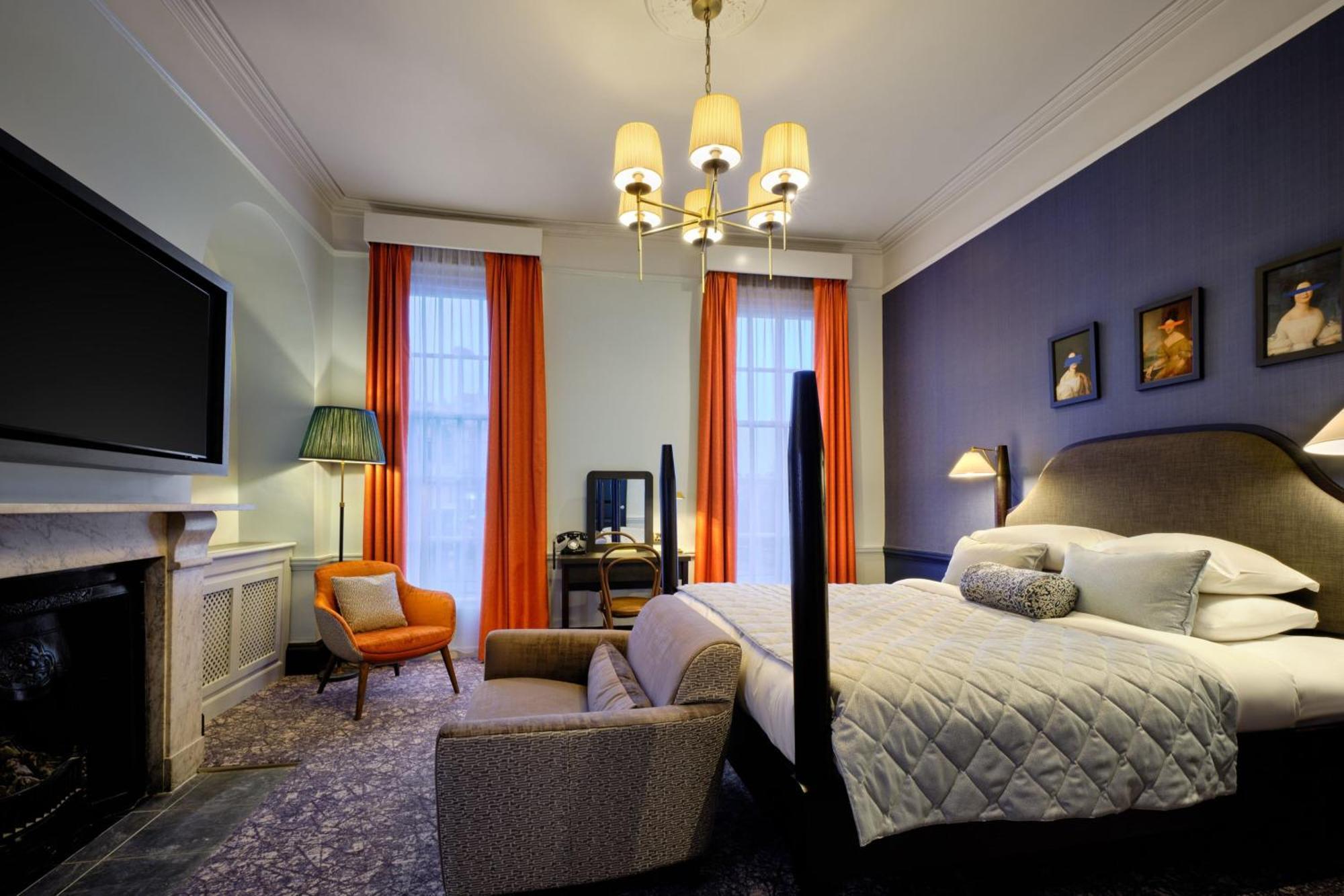 Abbey Bath, A Tribute Portfolio 4*