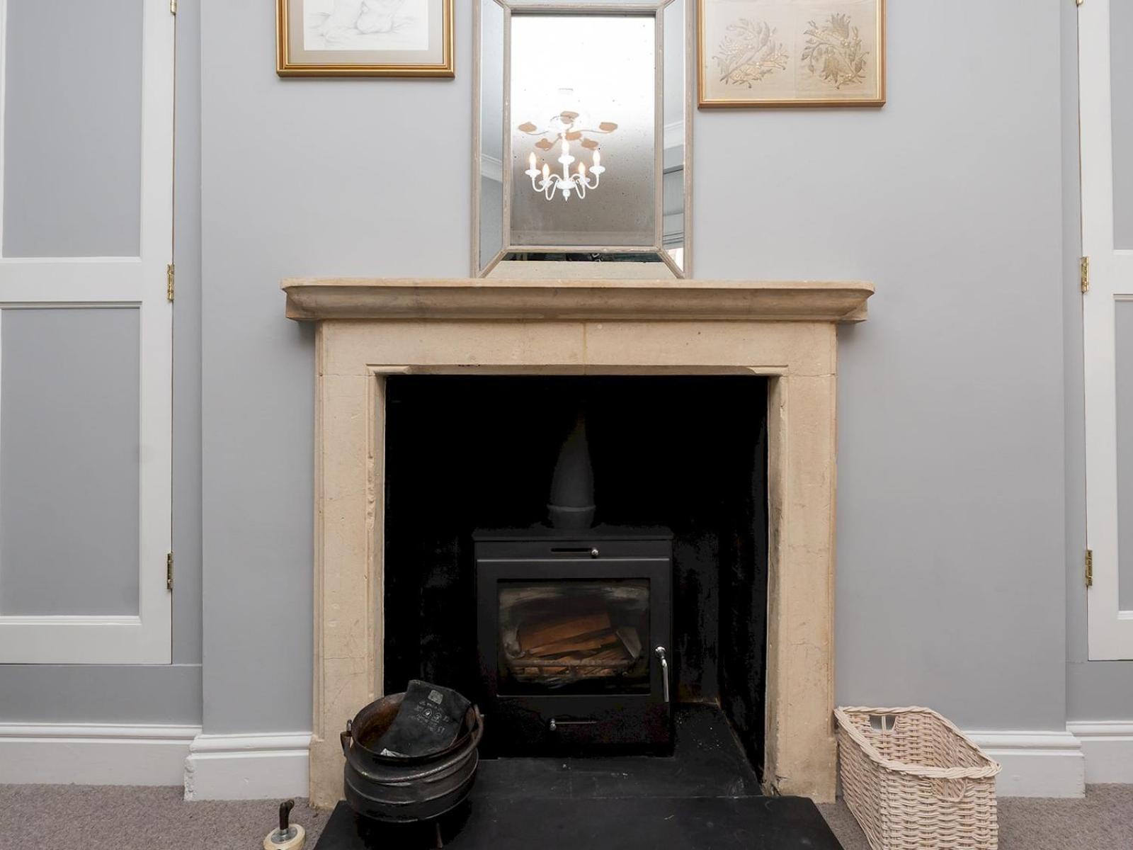 Pass The Keys Stunning 2 Bed Townhouse In Centre Holiday home Bath