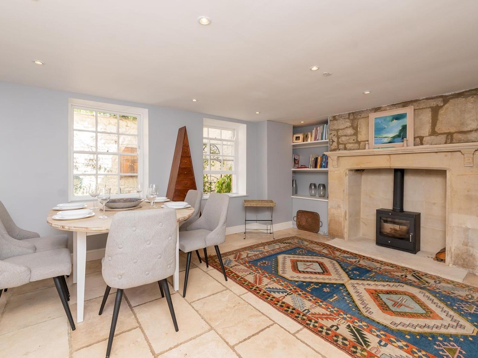 Holiday home Pass The Keys Stunning 2 Bed Townhouse In Centre *